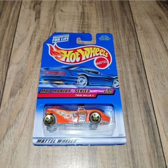 Hot Wheels 2000 #20 Twin Mill II Mad Maniax Orange & Flames Diecast - Picture 1 of 6